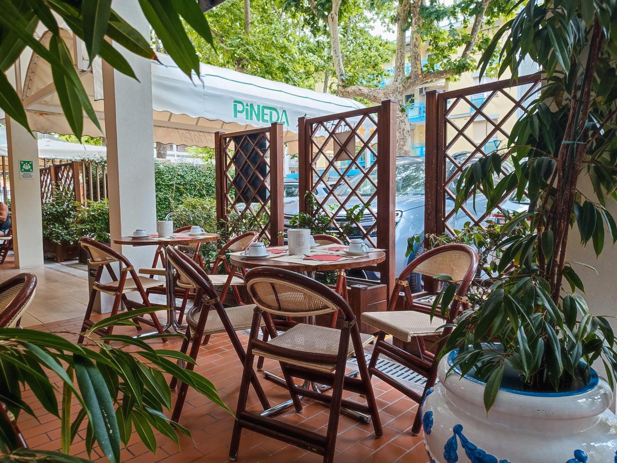 Aparthotel Pineda Bibione Exteriör bild