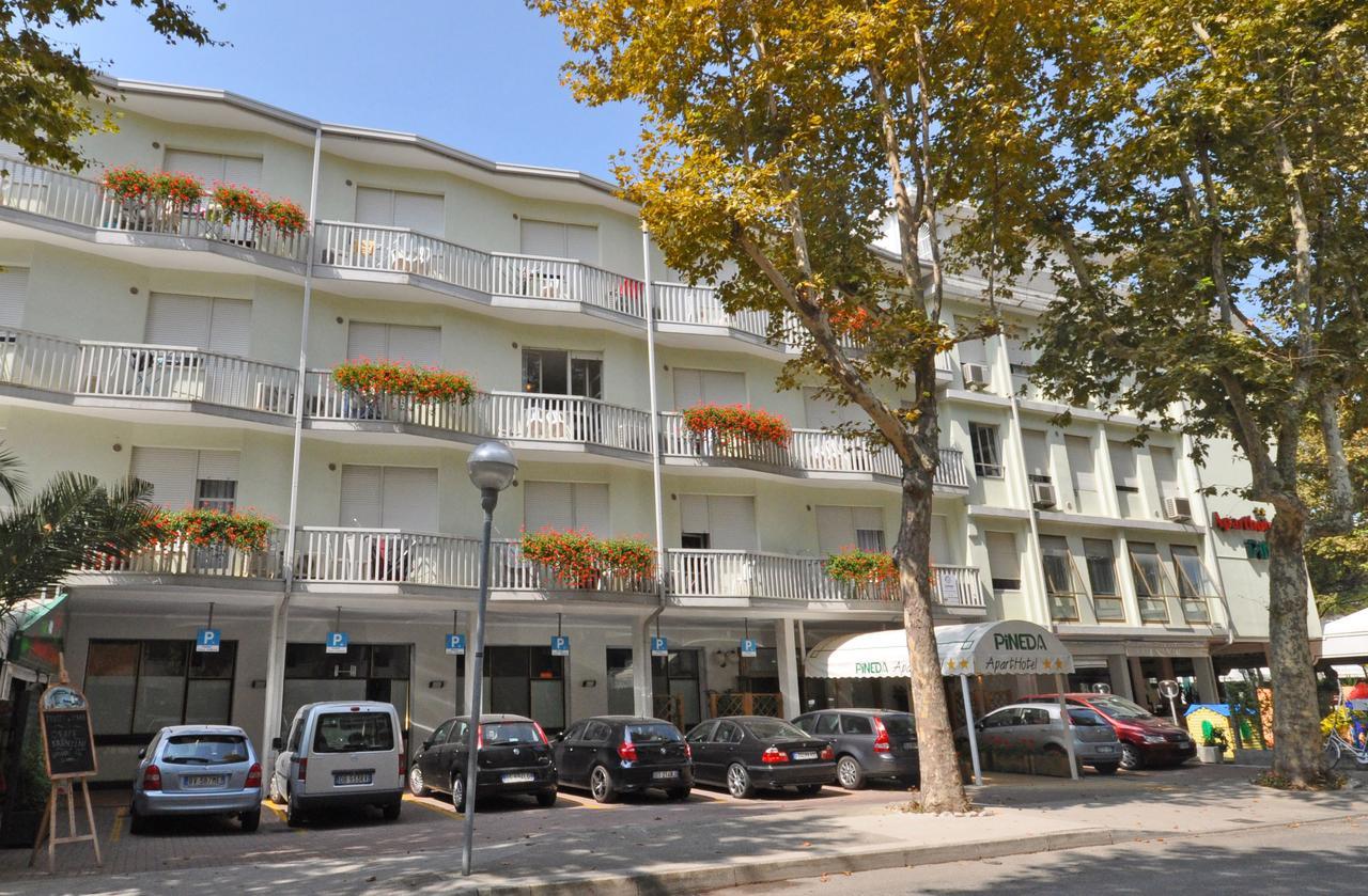 Aparthotel Pineda Bibione Exteriör bild